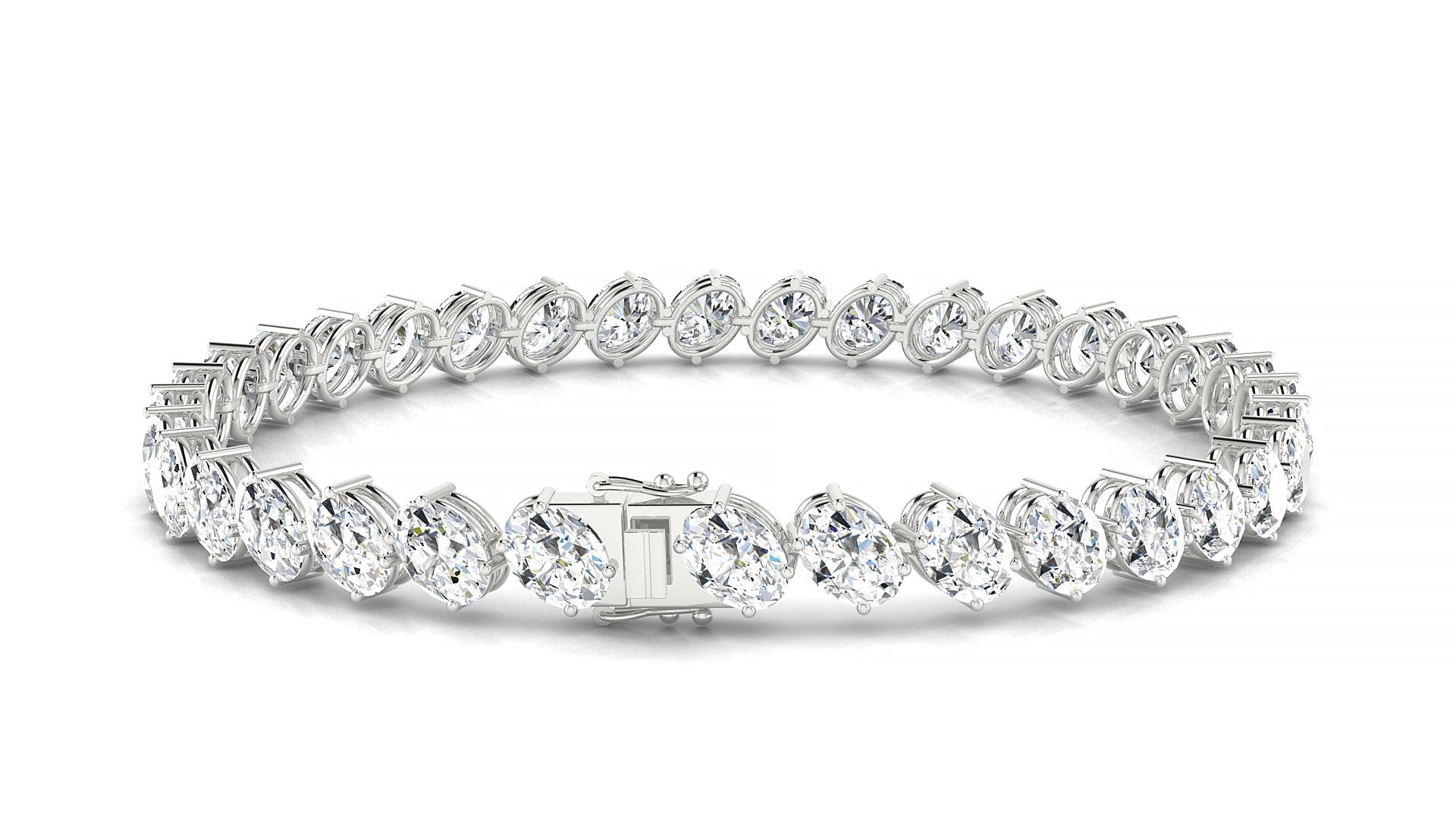 Nîmes | 18k White Gold 5.5 x 4 mm Oval Natural Diamond Tennis Bracelet