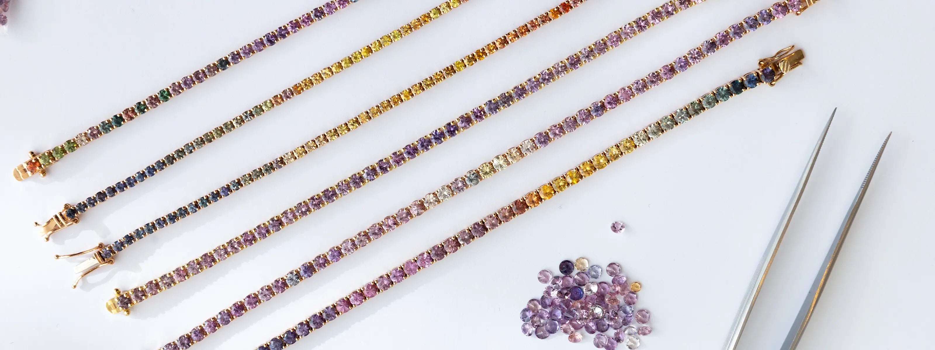 Tennis bracelets 18k gold & natural sapphire