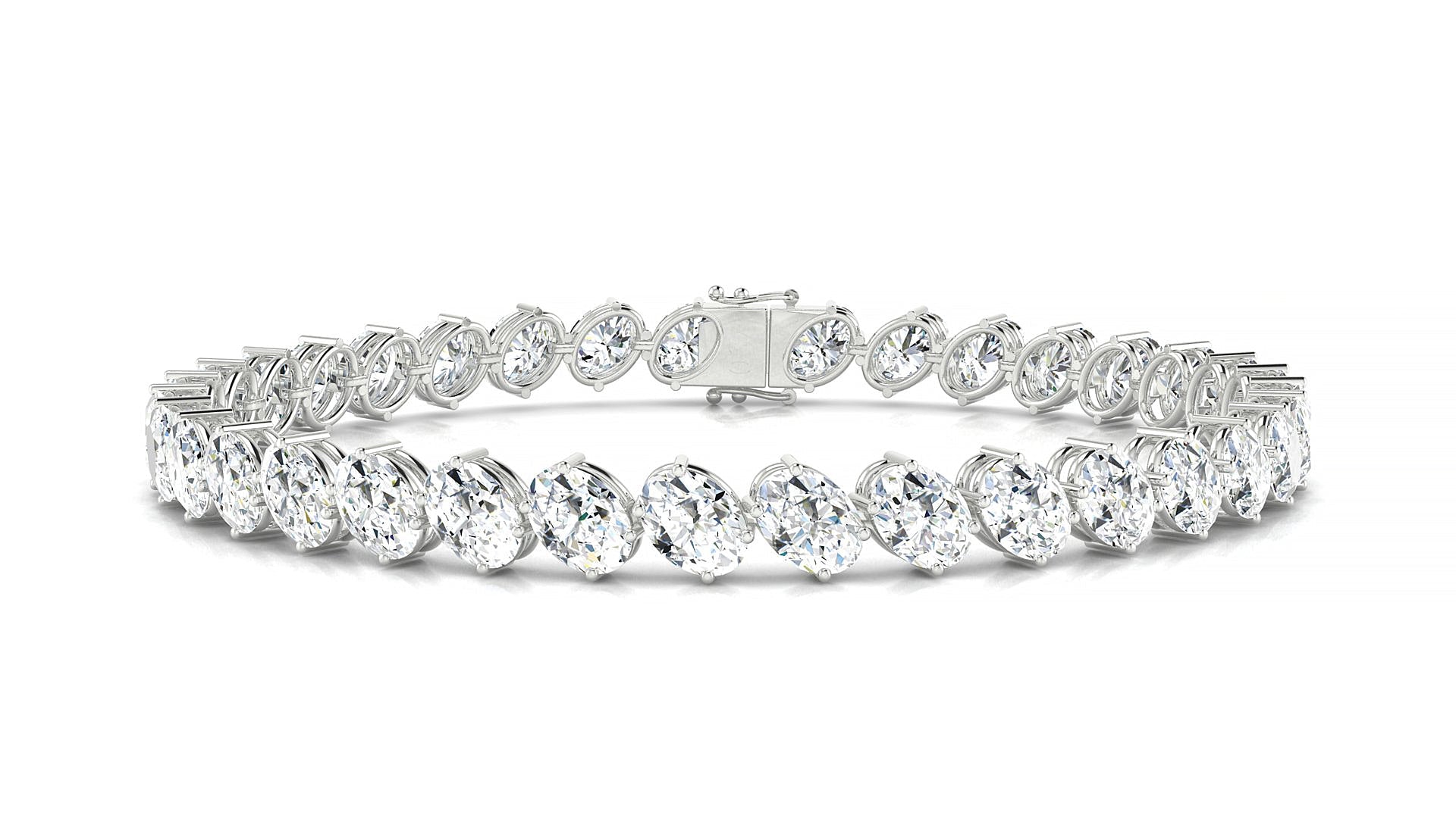 Nîmes | 18k White Gold 5.5 x 4 mm Oval Natural Diamond Tennis Bracelet